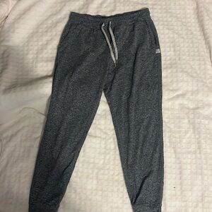 Vuori joggers